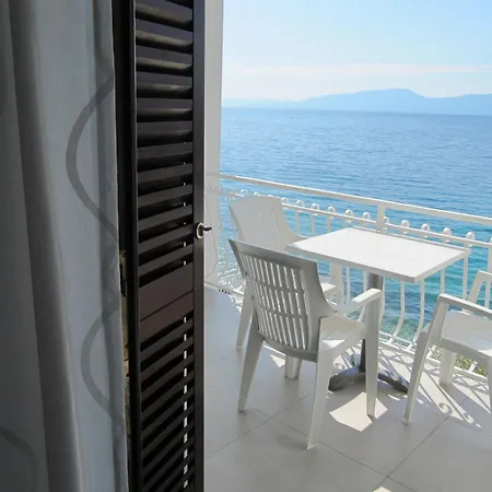 Falcon Guest house 3*