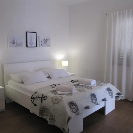 Falcon Guest house
