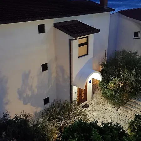 Casa de hóspedes Falcon Podaca