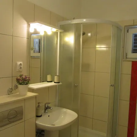 Penzion Falcon Podaca