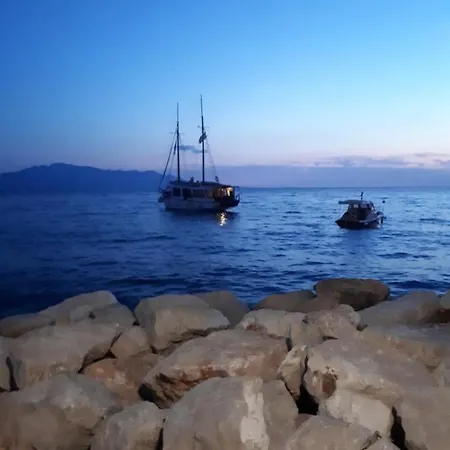 Falcon Penzion Podaca