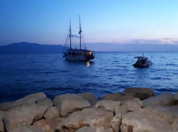 Falcon Гостевой дом Подаца