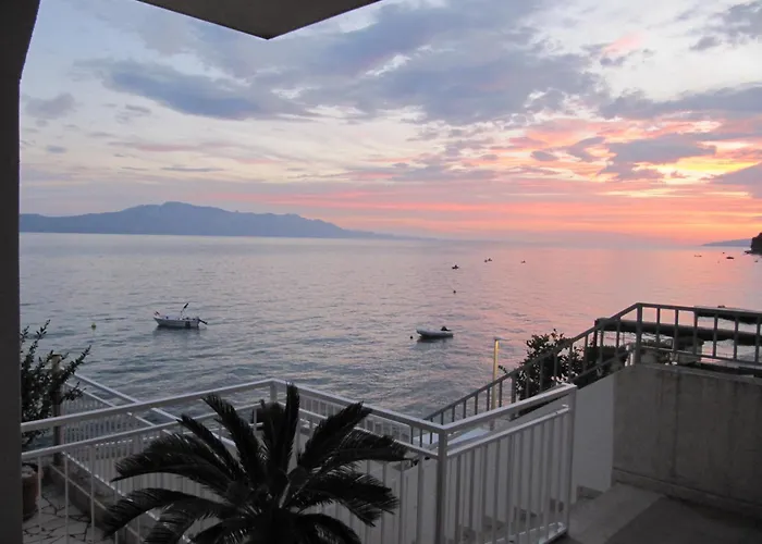 Falcon Гостевой дом Подаца