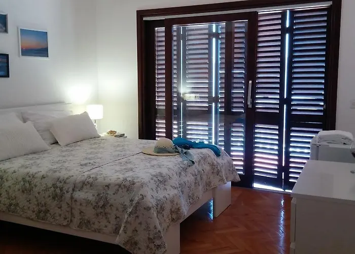 Casa de hóspedes Falcon Podaca